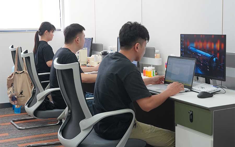 Advantages5-Packaging and branding support